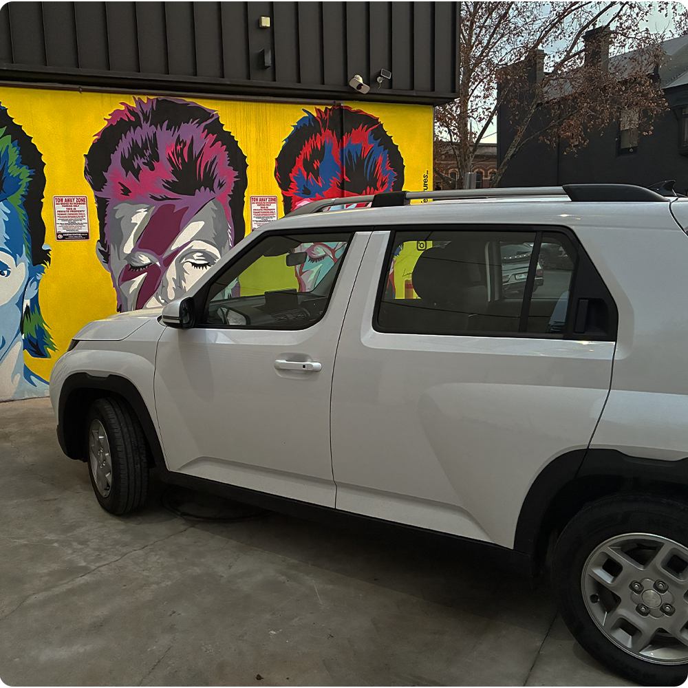 Hyundai Inster grafitti